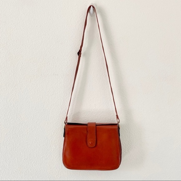Vintage Classic Leather Bag - Picture 1 of 10